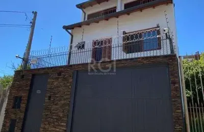Casa - 4 dormitórios - 3 vagas - 170 m² - menino deus