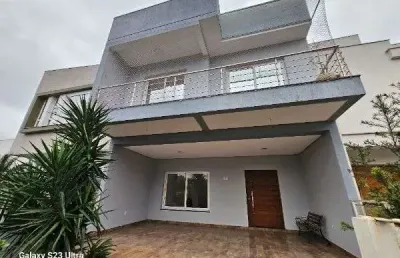 Casa condominio em porto alegre, no bairro hípica, com 4 dormitório(s), e 4 banheiros, à venda.