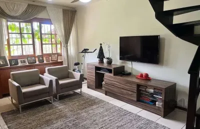 Casa com 3 quartos à venda na Avenida Emílio Schlabitz Neto, 237, Morro Santana, Porto Alegre