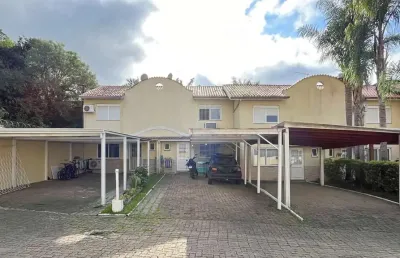 Casa em condomínio fechado com 2 quartos à venda na Avenida Edgar Pires de Castro, 406, Hípica, Porto Alegre