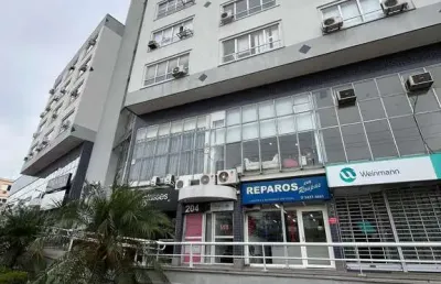 Sala comercial à venda na Avenida Wenceslau Escobar, 3098, Tristeza, Porto Alegre