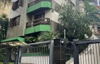 Cobertura para comprar com três dormitórios e uma suíte, duas vagas no bairro petrópolis.