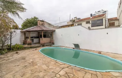 Casa no bairro jardim planalto de 3 dormitórios e 3 vagas