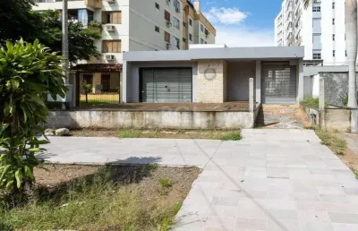 Casa comercial à venda na Rua Doutor Dias de Carvalho, 451, Tristeza, Porto Alegre