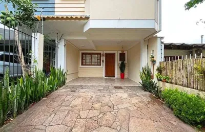 Casa com 3 quartos à venda na Rua Leblon, 605, Ipanema, Porto Alegre