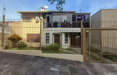 Casa com 3 quartos à venda na Rua Professor Abílio Azambuja, 130, Jardim do Salso, Porto Alegre