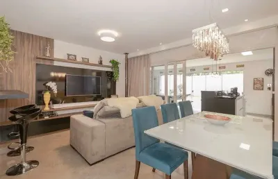 Casa com 3 quartos à venda na Rua José Elias Flores, 597, Lomba do Pinheiro, Porto Alegre