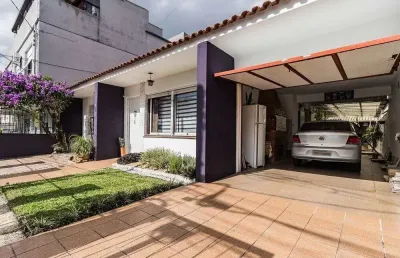 Casa com 3 quartos à venda na Rua Ministro Oliveira Lima, 505, São Sebastião, Porto Alegre