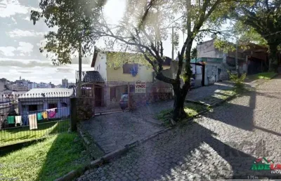 Casa com 3 quartos à venda na Avenida Teresina, 324, Medianeira, Porto Alegre