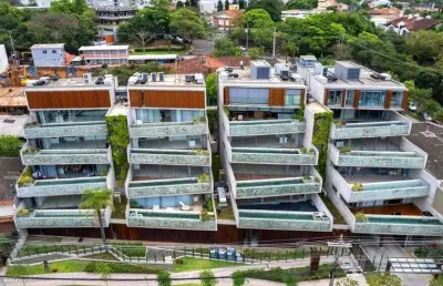 Apartamento com 3 quartos à venda na Rua Carlos Huber, 271, Três Figueiras, Porto Alegre