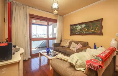 Apartamento com 3 quartos à venda na Rua General Pedro Bittencourt, 358, Passo da Areia, Porto Alegre