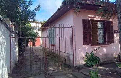 Casa com 2 quartos à venda na Rua Professor Joaquim Louzada, 283, Camaquã, Porto Alegre