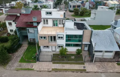 Casa com 4 quartos à venda na Rua Conrado Alvares, 121, Hípica, Porto Alegre