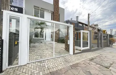 Casa com 2 quartos à venda na Rua Carlos Maximiliano Fayet, 224, Hípica, Porto Alegre