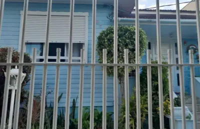Casa com 3 quartos à venda na rua são francisco, 680, santana, porto alegre, 591 m2 por r$ 1.500.000