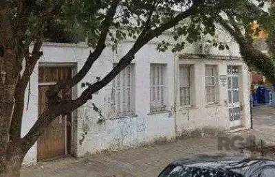 Casa com 4 dormitórios no bairro centro de uruguaiana