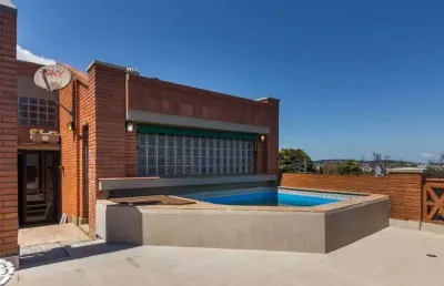 Casa condominio para venda - 359.27m², 3 dormitórios, sendo 1 suites, 4 vagas - cristal