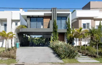 Casa em condomínio fechado com 3 quartos à venda na Avenida Juca Batista, 8088, Belém Novo, Porto Alegre