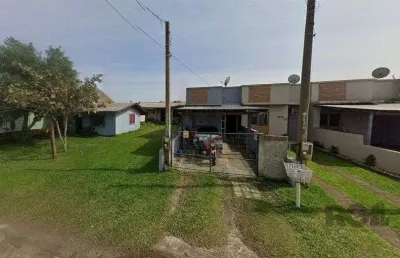 Vende-se ótima casa na praia de imbé, grande oportunidade !!!!!!