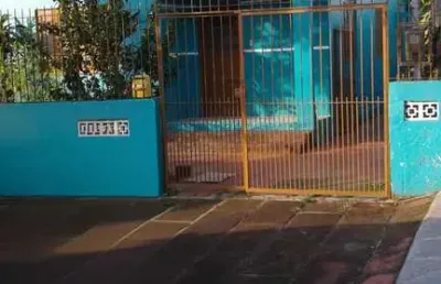 Casa 300m² à venda na vila ipiranga . 2 quartos, 2 vagas, salão e churrasqueira