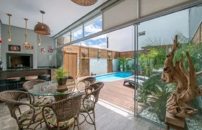 Casa com 3 quartos e 2 vagas em condomínio fechado no bairro ecoville