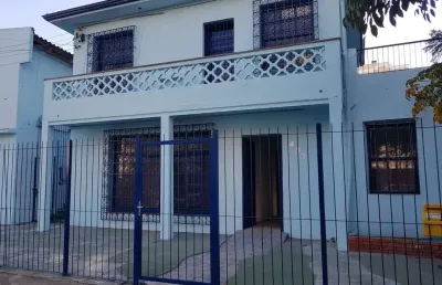 Casa com 4 quartos à venda na Rua São Francisco, 591, Santana, Porto Alegre