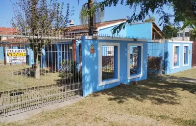 Casa em terreno amplo na praia do laranjal, pelotas 4 quadras da praia