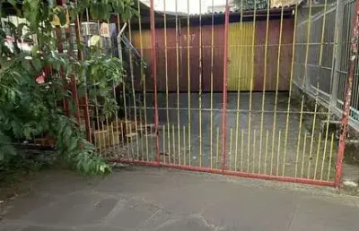 Terreno com galpão de 198m² próximo à av. assis brasil