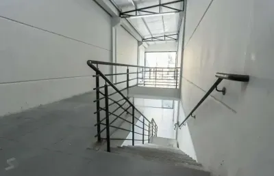 Prédio à venda na Avenida João Wallig, 420, Passo da Areia, Porto Alegre