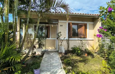 Casa com 2 quartos à venda na Rua Seno Antônio Cornely, 228, Hípica, Porto Alegre
