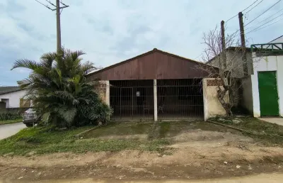 Casa de esquina com 3 dormitórios no bairro campo novo