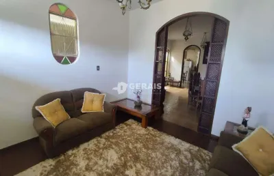 Casa para aluguel, 3 quartos, 1 suíte, 1 vaga, porto velho - divinópolis/mg