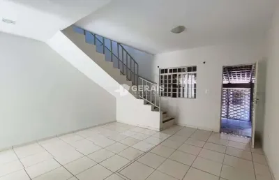 Casa para aluguel, 3 quartos, 1 suíte, 2 vagas, jardim alvorada - carmo do cajuru/mg