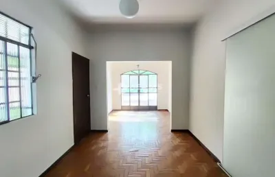 Casa para aluguel, 3 quartos, 1 suíte, 2 vagas, centro - divinópolis/mg