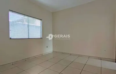 Casa para aluguel, 3 quartos, 1 suíte, 2 vagas, são luís - divinópolis/mg
