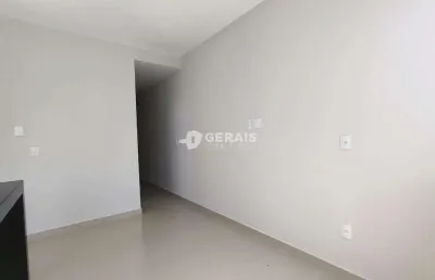 Casa à venda, 2 quartos, 1 suíte, 2 vagas, residencial lagoa park - divinópolis/mg