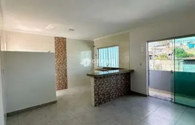 Sobrado à venda, 3 quartos, 2 vagas, santa lúcia - divinópolis/mg