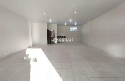 Ponto comercial para alugar no São José, Divinópolis 
