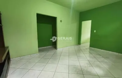 Casa para aluguel, 3 quartos, 1 suíte, 1 vaga, santo antônio dos campos (ermida) - divinópolis/mg