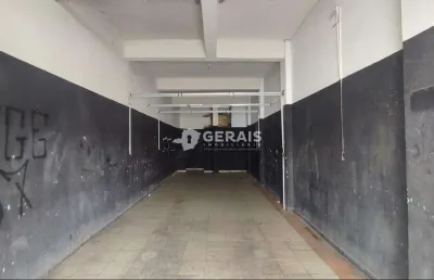 Ponto comercial para alugar no Liberdade, Divinópolis 