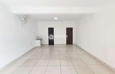 Ponto comercial para alugar no Planalto, Divinópolis 
