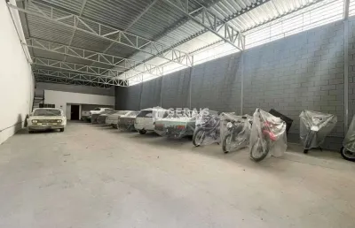 Ponto comercial para alugar no Esplanada, Divinópolis 