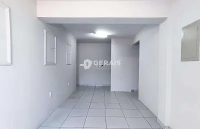 Sala comercial para alugar no São José, Divinópolis 