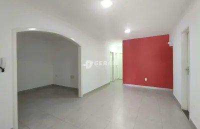 Casa à venda, 8 quartos, 2 suítes, 4 vagas, ipiranga - divinópolis/mg