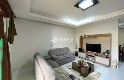 Casa à venda, 4 quartos, 1 suíte, 6 vagas, bom pastor - divinópolis/mg