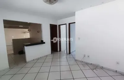 Casa à venda, 3 quartos, 1 suíte, 2 vagas, conjunto habitacional dom cristiano - divinópolis/mg