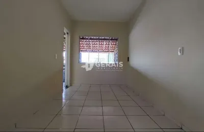 Casa à venda, 3 quartos, 1 suíte, 3 vagas, santa tereza - divinópolis/mg