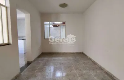 Casa à venda, 2 quartos, 1 vaga, bom pastor - divinópolis/mg