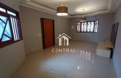 Sobrado à venda, com 3 dormitórios com armários planejados, sendo 1 suíte, espaço gourmet com churrasqueira, na vila galvão - guarulhos/sp