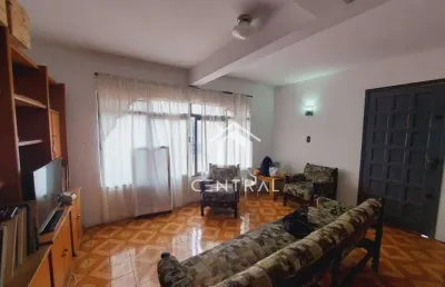 Sobrado 165m², 3 dormitórios, 3 banheiros, vaga de garagem para 3 carros, ao lado do centro de guarulhos